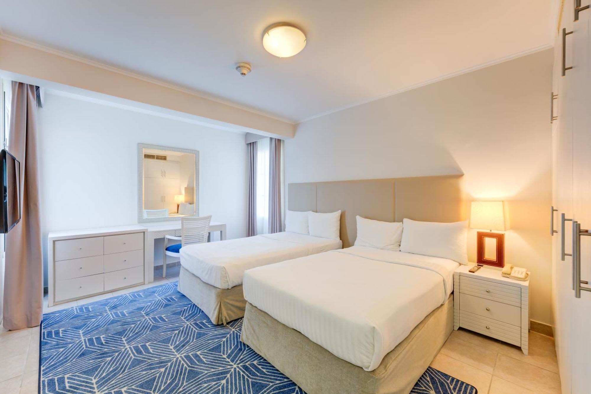 Millennium Lakeview Hotel Formerly Copthorne Lakeview Hotel Dubái Habitación foto